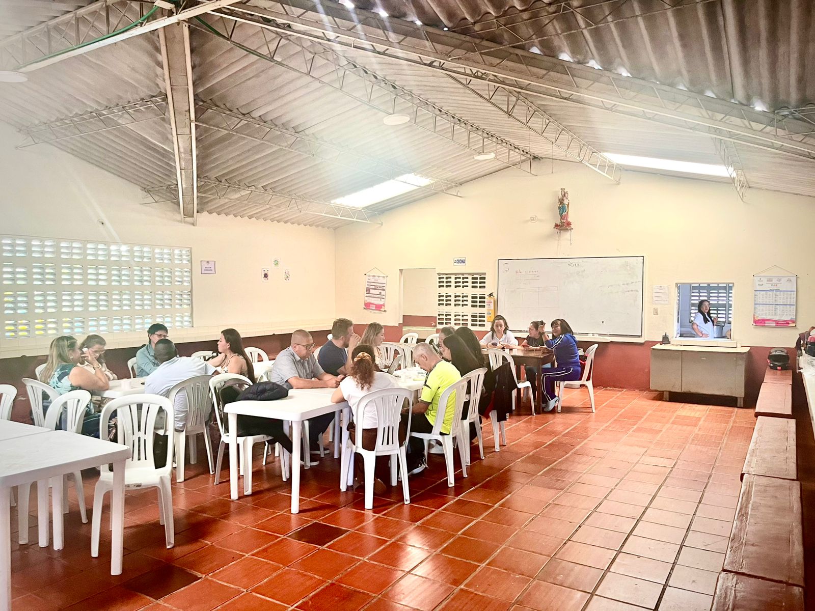 Vista general de los grupos de trabajo en la sede Rural Bosachoque
